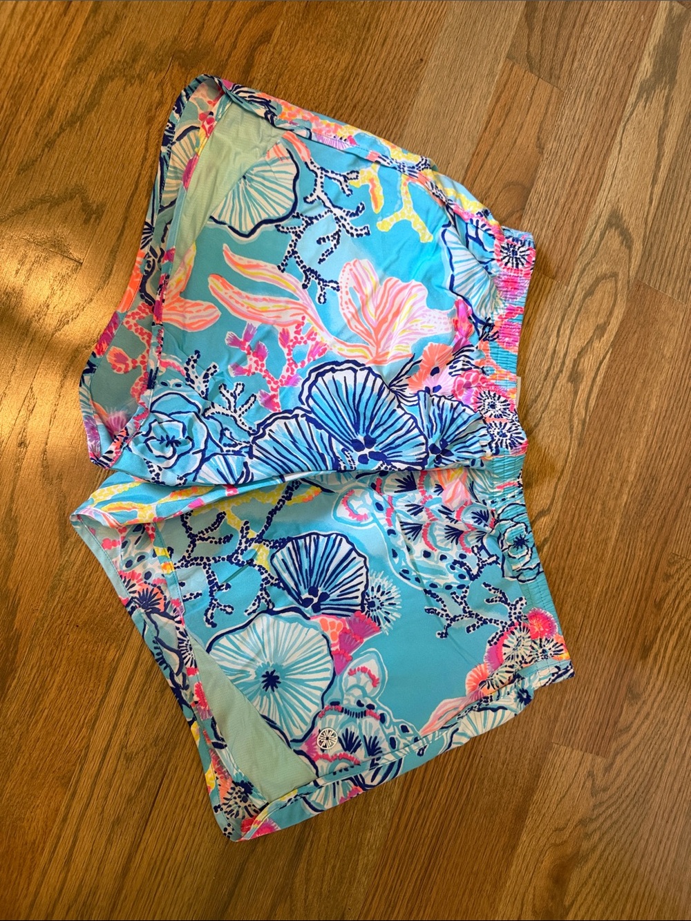 Lilly Pulitzer Women’s LUXLETIC Shorts - Small